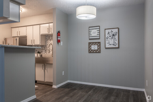 Dining Room - The Harbour Apartments