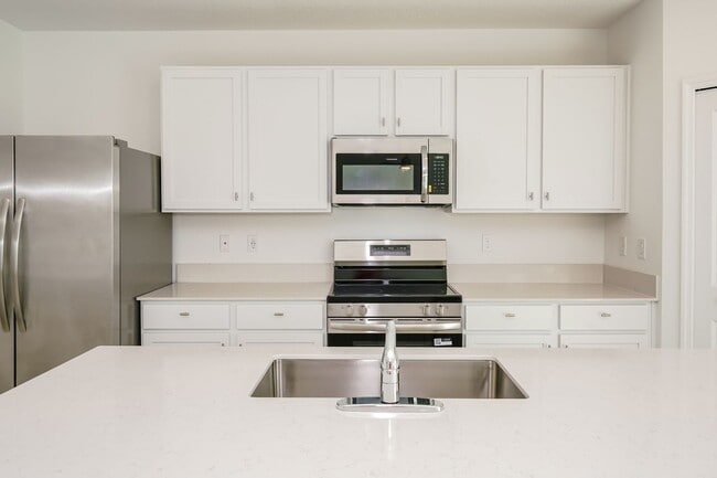 Building Photo - Brand-New 5-Bed, 2.5-Bath Home for Rent in...