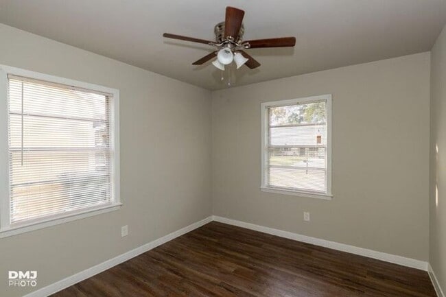 Building Photo - 7670 Homer Dr