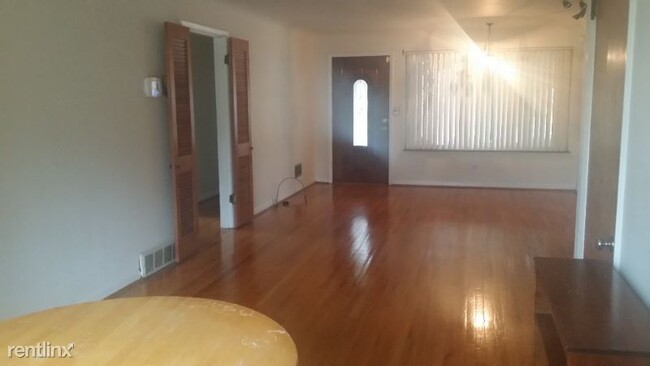 Foto del edificio - 3 br, 2 bath House - 7833 Greenland Pl