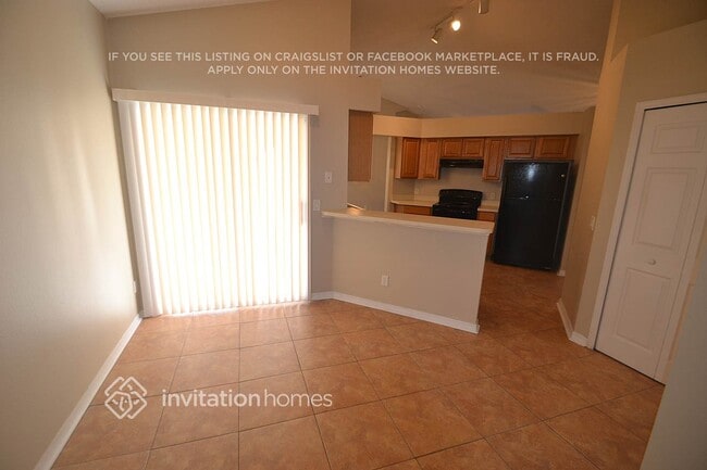 Building Photo - 8078 Country Run Pkwy