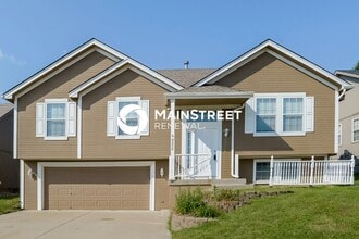 Building Photo - 8556 N Gower Ave