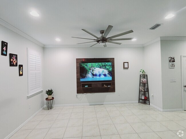 Building Photo - 4095 Wilmont Pl