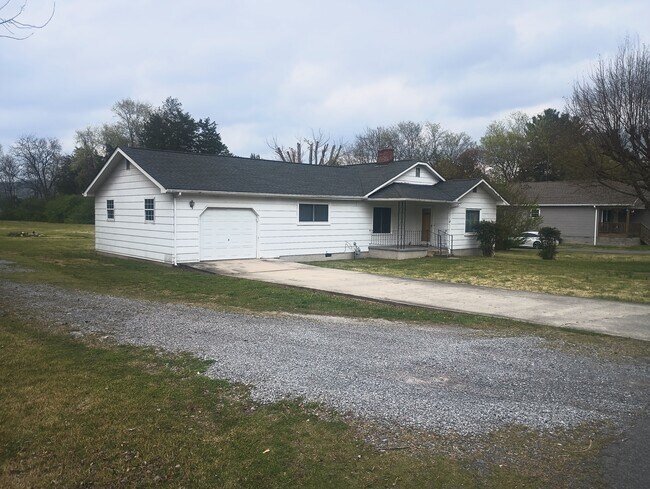 Foto del edificio - 1039 Old State Highway 8