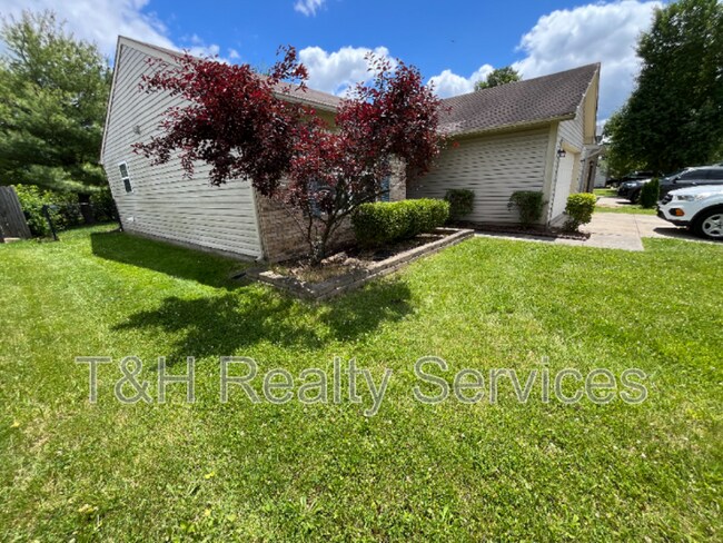 Foto del edificio - 6037 Rocky River Dr