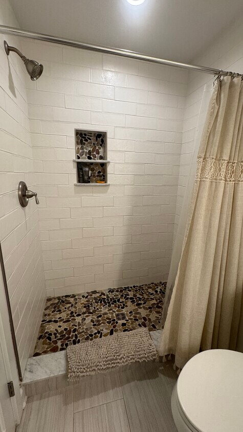 Foto del edificio - 9093 Spring Hill Ln