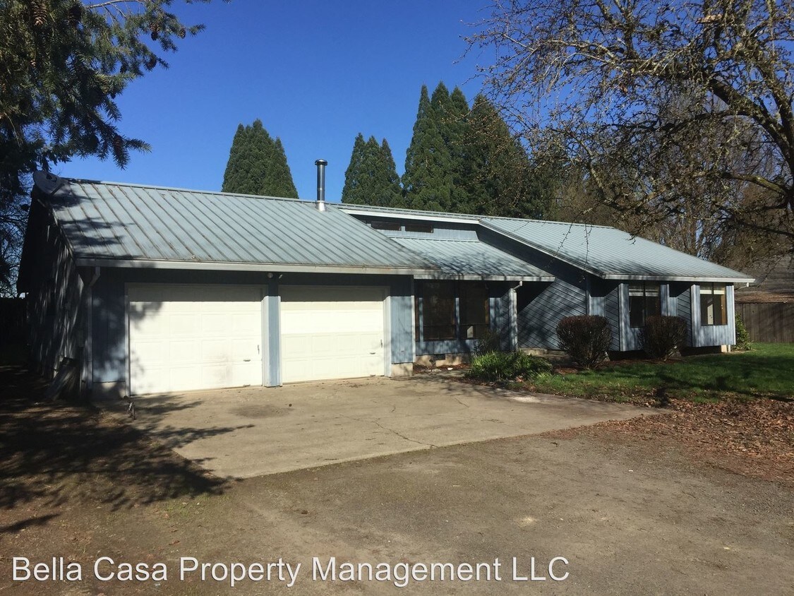 Foto principal - 2930 NE Newby St