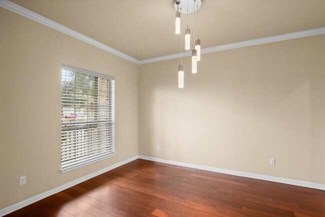 Foto del edificio - 11704 Palisades Pkwy