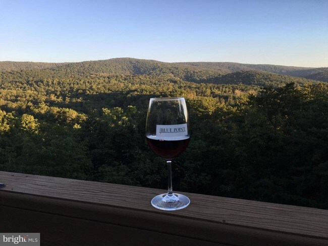 Building Photo - 627 Vesey Dr