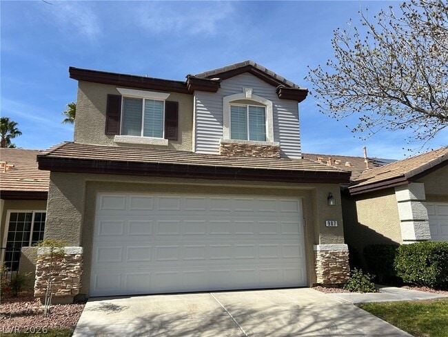 Building Photo - 907 Majestic Oak St