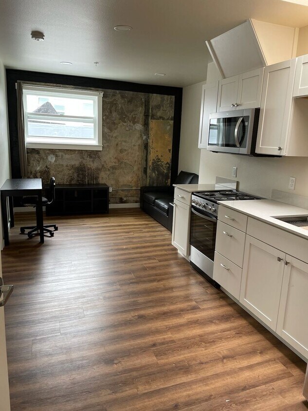 339 Fir Ave Unit 203, Reedsport, OR 97467 Room for Rent in Reedsport