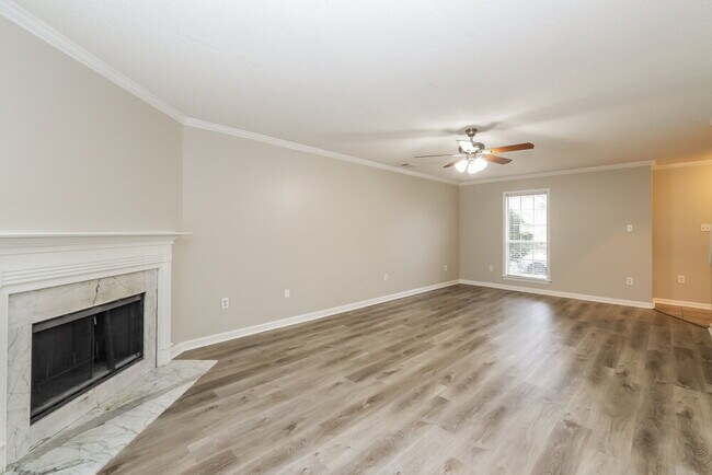 Building Photo - 787 Silver Sands Dr