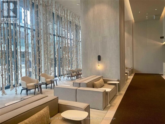 Building Photo - 138 Downes St