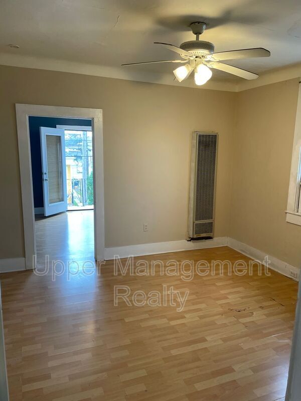 Foto del edificio - 808 N Robertson St
