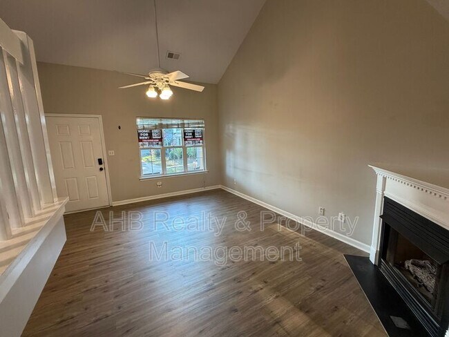 Building Photo - 1047 Oak Blossom Way