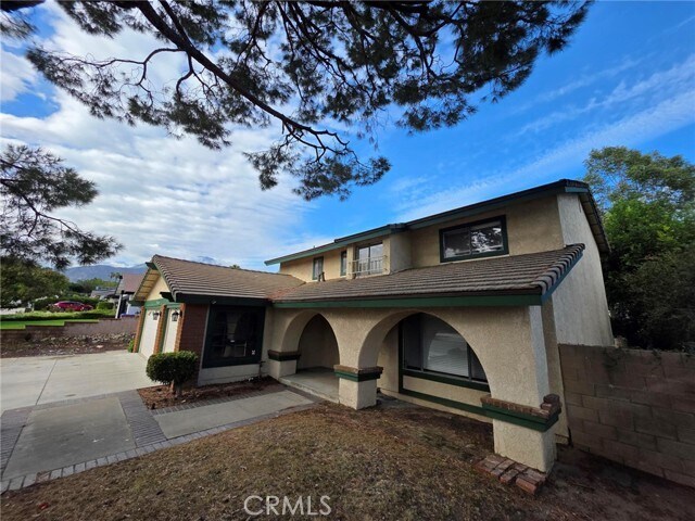 Foto del edificio - 1528 Coolcrest Ave