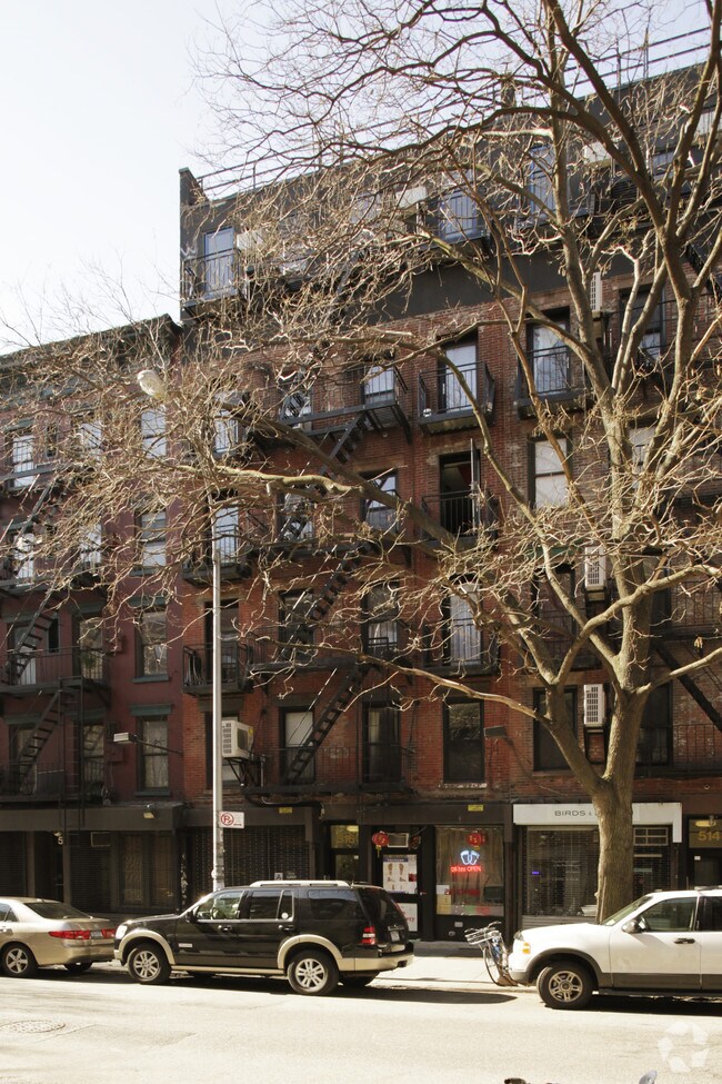 Building Photo - 516 E 6th St