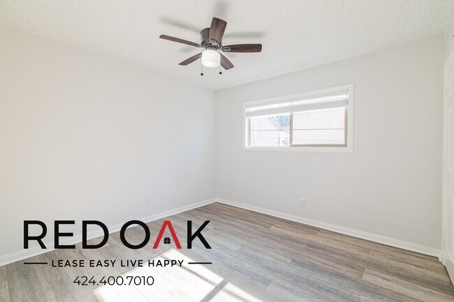 Building Photo - 4324 Walnut St