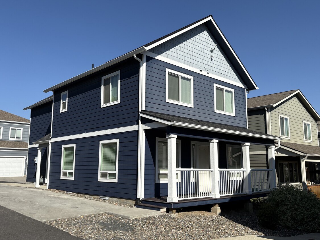 Building Photo - 1005 Clockworks Ln