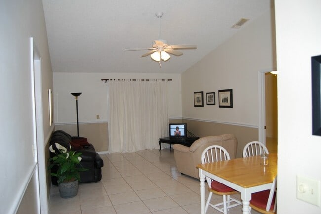 Photo - 1000 Martin Blvd House