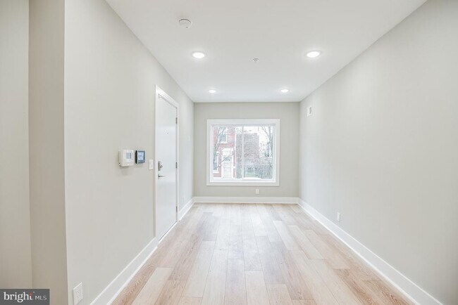 Foto del edificio - 2216 Emerald St