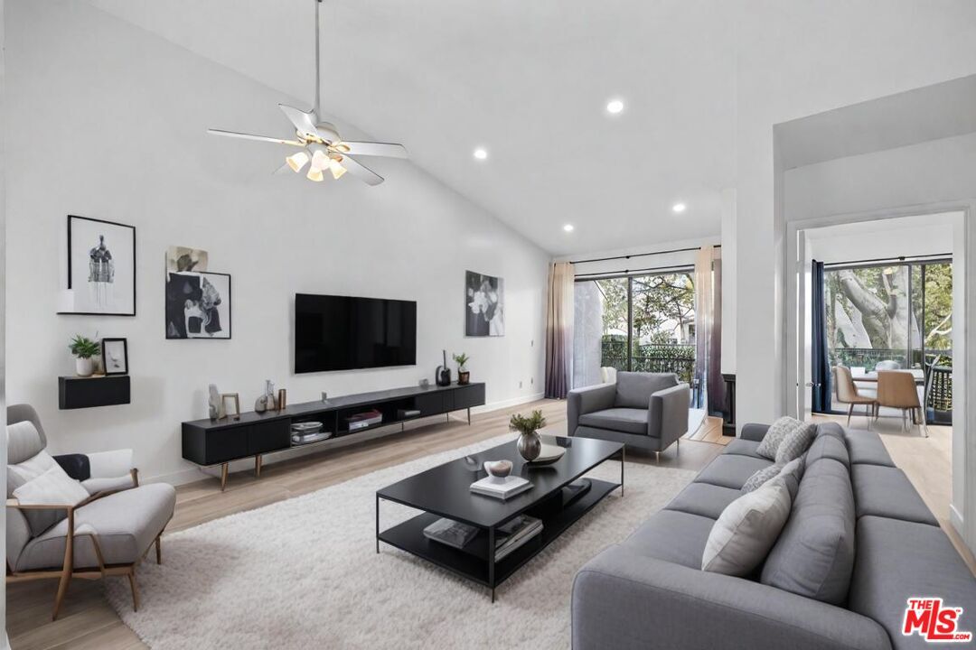 Foto principal - 2522 W MacArthur Blvd