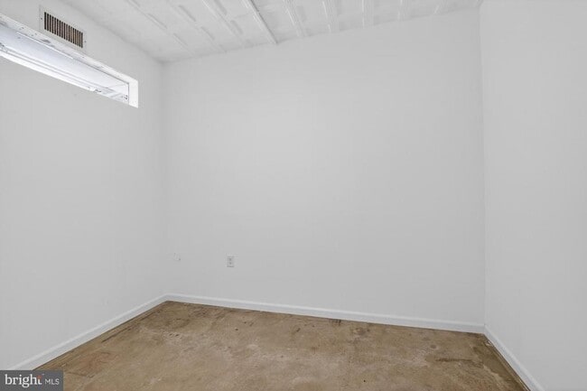 Foto del edificio - 2512 E Lehigh Ave