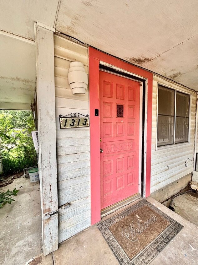 Building Photo - COMING JUNE!!! 1 Bedroom Duplex Coming Soon In Central San Angelo!!!