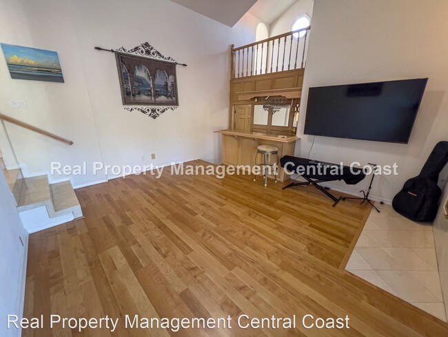 Building Photo - 3 br, 2.5 bath House - 40 La Gaviota