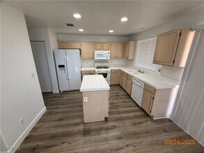 Building Photo - 3340 Hillingdon Ct