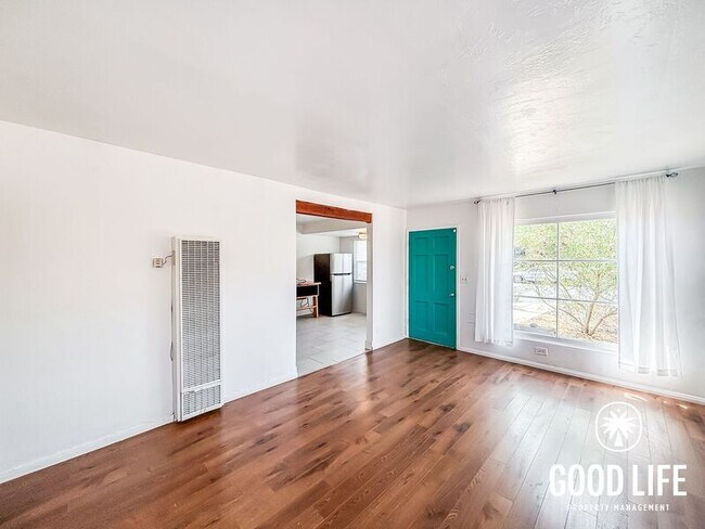 Foto del edificio - 6074 Rock St