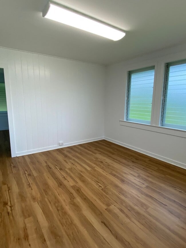 Building Photo - Charming 2BR/1BA in Hilo!