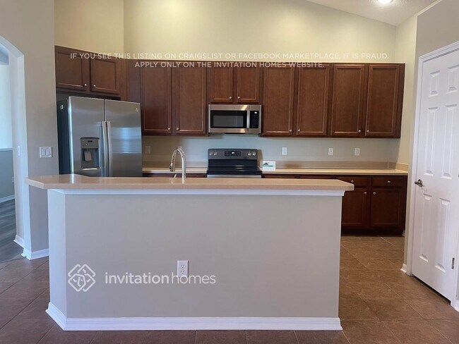 Building Photo - 13616 Artesa Bell Dr