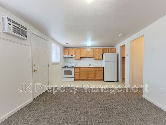 Foto del edificio - 4000 Ella Ave