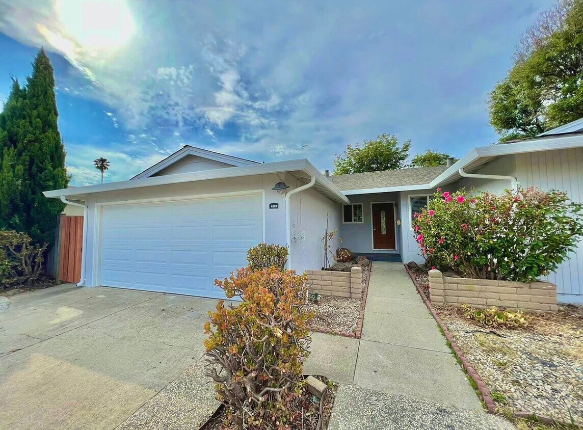 Primary Photo - 4601 Ruth Way