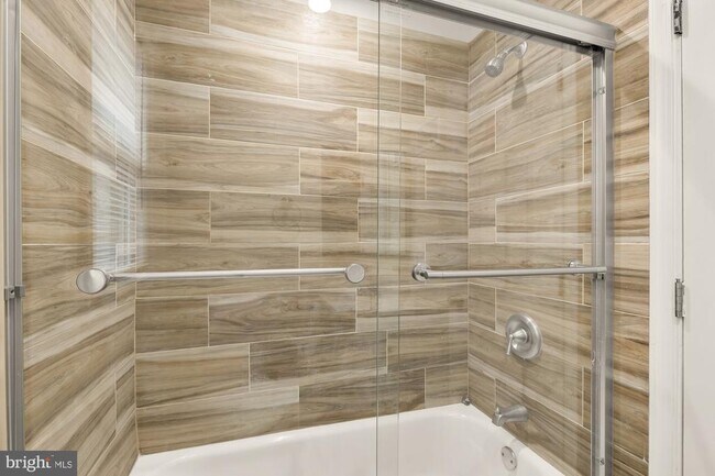 Foto del edificio - 4131 Hunt Pl NE