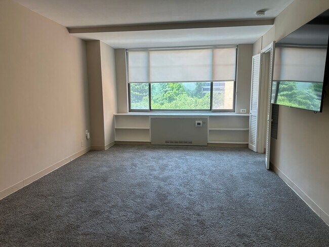 Photo - 1111 Arlington Blvd Apartment