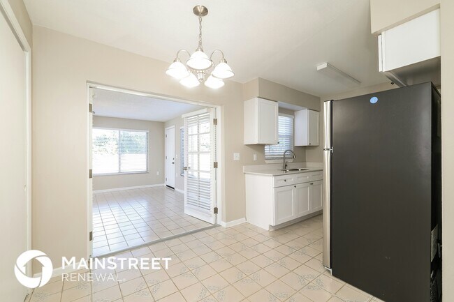 Foto del edificio - 4243 Cynthia St