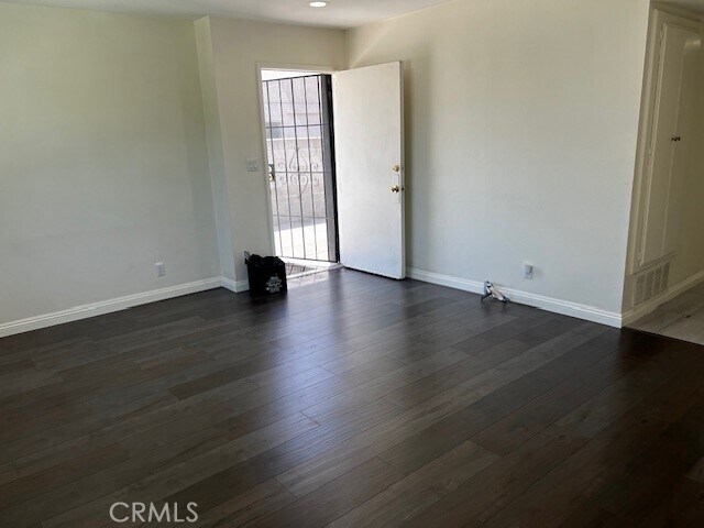 Foto del edificio - 8036 Whitmore St