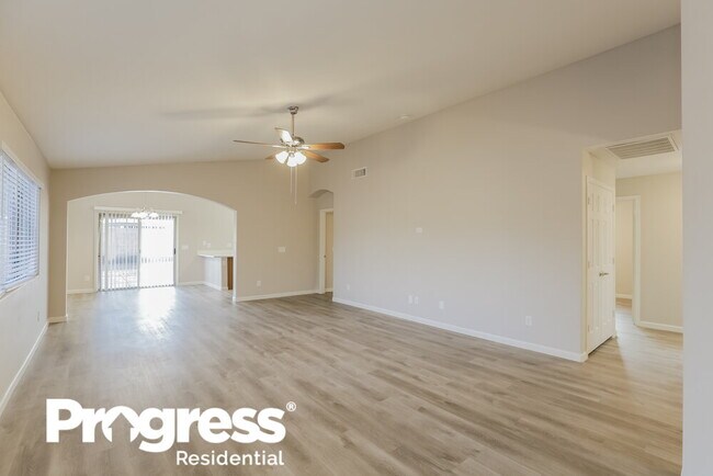 Foto del edificio - 25556 W St Charles Ct