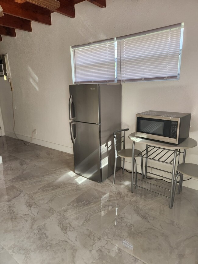 Foto del edificio - 8201 SW 101st Ave