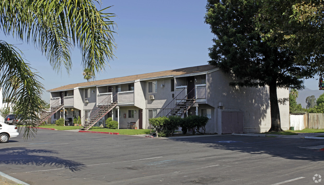 Primary Photo - Windrush Apartment Community