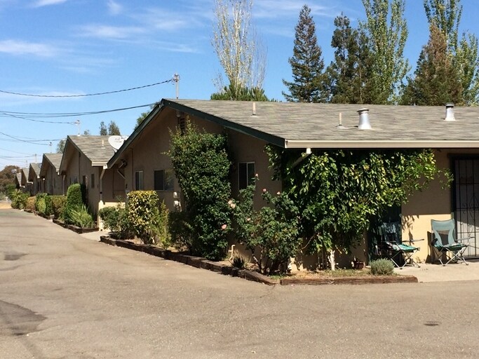 ¡Hidden Court Duplexes - Hidden Court Duplexes