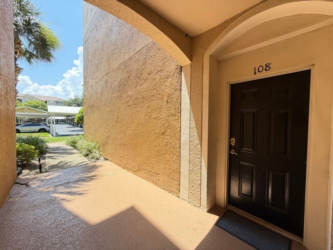 Building Photo - 6466 Cava Alta Dr
