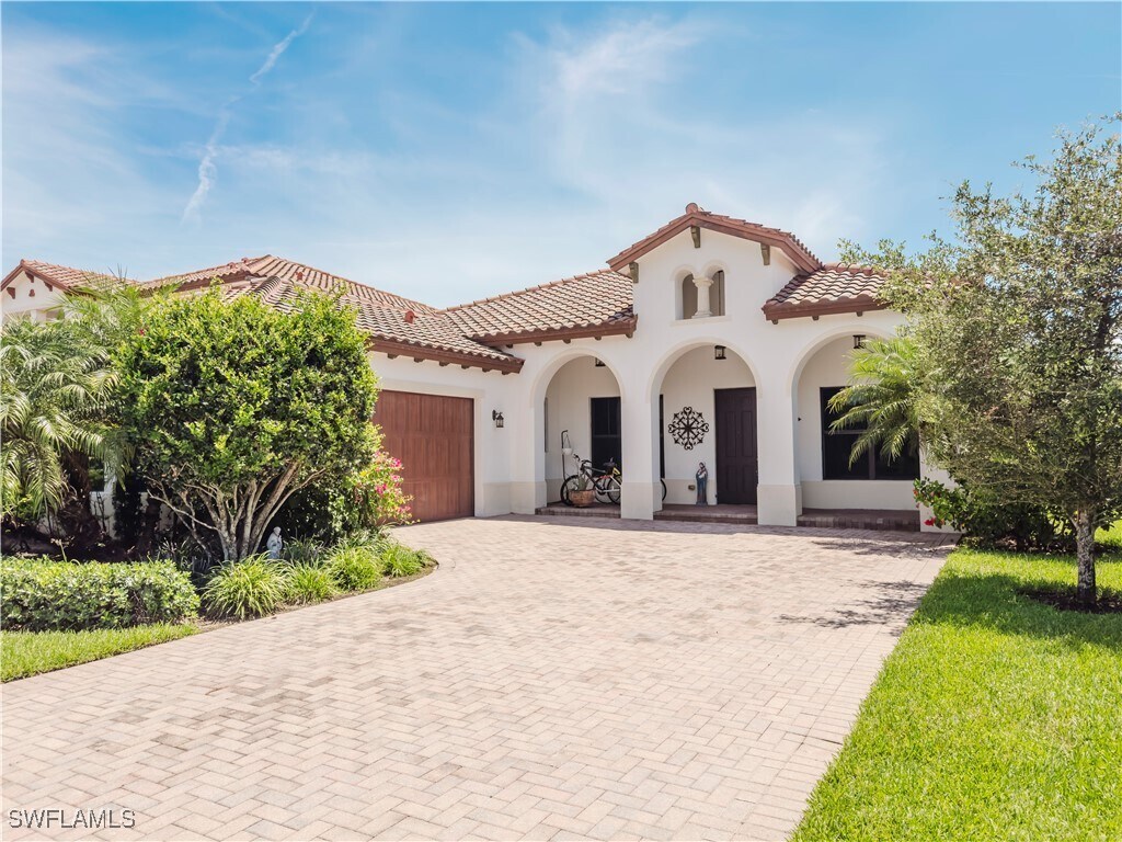 Foto principal - 5169 Roma St S