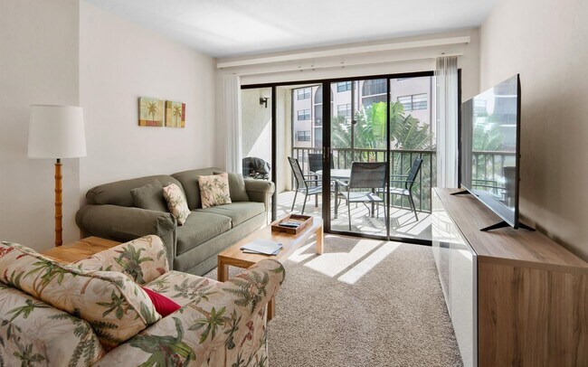Building Photo - AVAILABLE MAY 1-2025 - Furnished 1 Bedroom...
