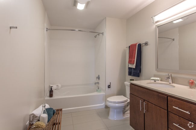 1 Br, Bathroom - M5250