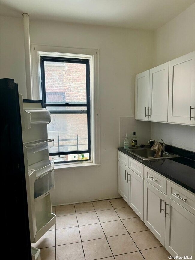 Foto del edificio - 101-33 108th St