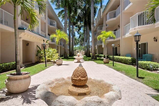 Foto del edificio - 5963 Midnight Pass Rd
