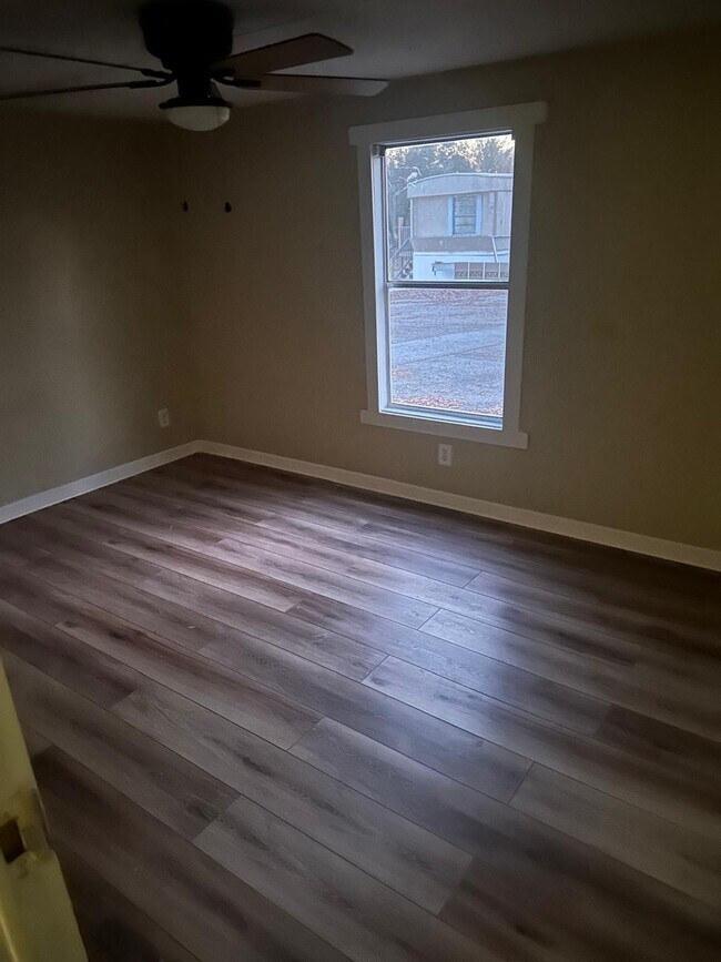 Foto del edificio - Bryson Mobile Home